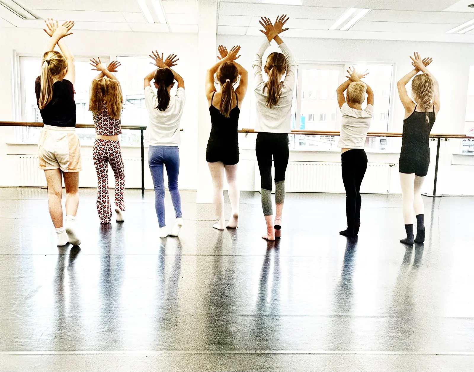 Jazz / Modern / Showdance natuurlijk bij Dansstudio Dentro uit Alkmaar